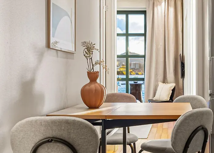 Apartmán Heimby Homes - Balcony Above The Sea *