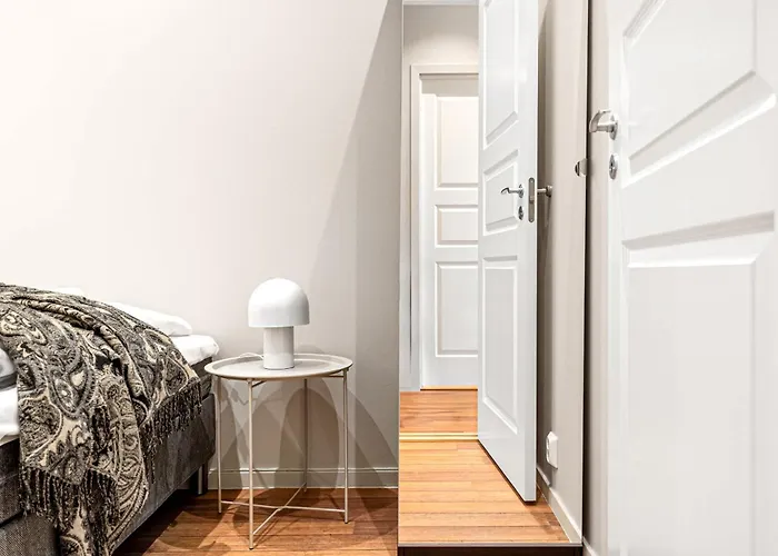 아파트 Heimby Homes - Balcony Above The Sea *