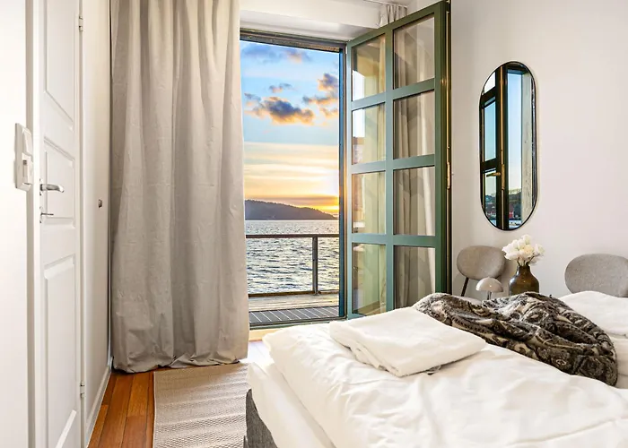 Heimby Homes - Balcony Above The Sea Апартаменты Берген