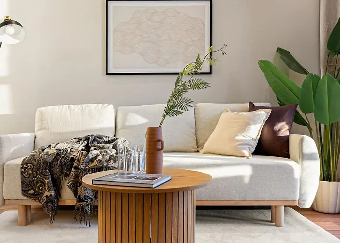 Heimby Homes - Balcony Above The Sea