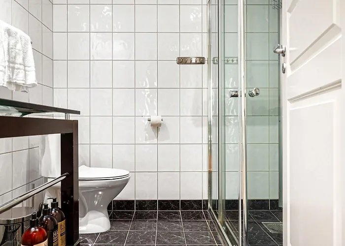 Heimby Homes - Balcony Above The Sea 卑爾根