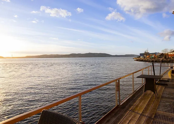 公寓 Heimby Homes - Balcony Above The Sea