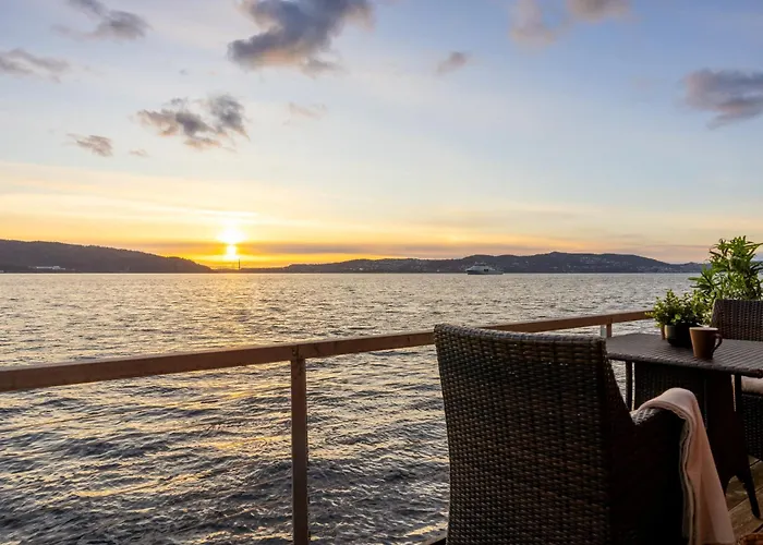 公寓 Heimby Homes - Balcony Above The Sea 卑爾根